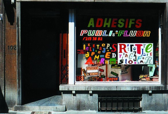 La vitrine de publi fluor.