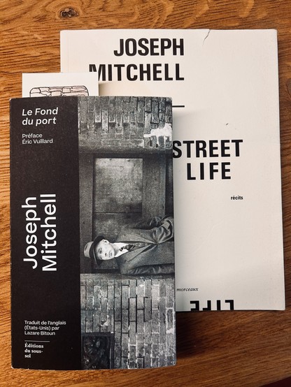 Joseph Mitchell - Le Fond du port couverture. 

Texte complet de la critique sur https://sillon-fictionnel.club/post/joseph-mitchell-le-fond-du-port/